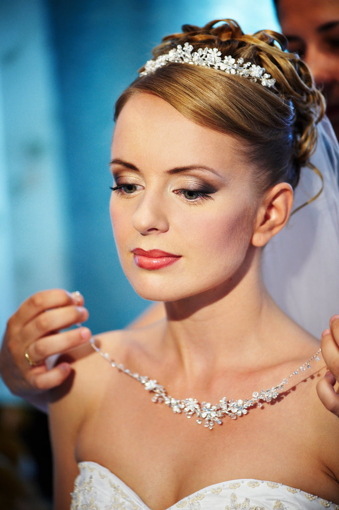 Coordinating Your Wedding Jewelry, Venue And Theme