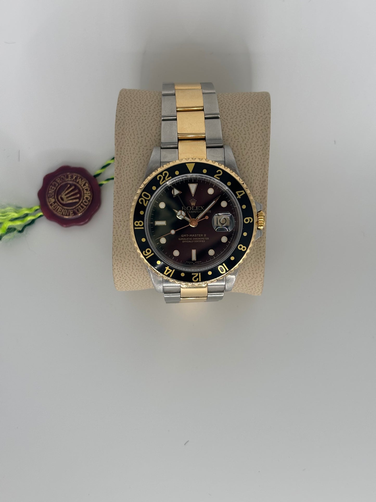 PRE-OWNED- Rolex Oyster Perpetual Date GMT MASTER II