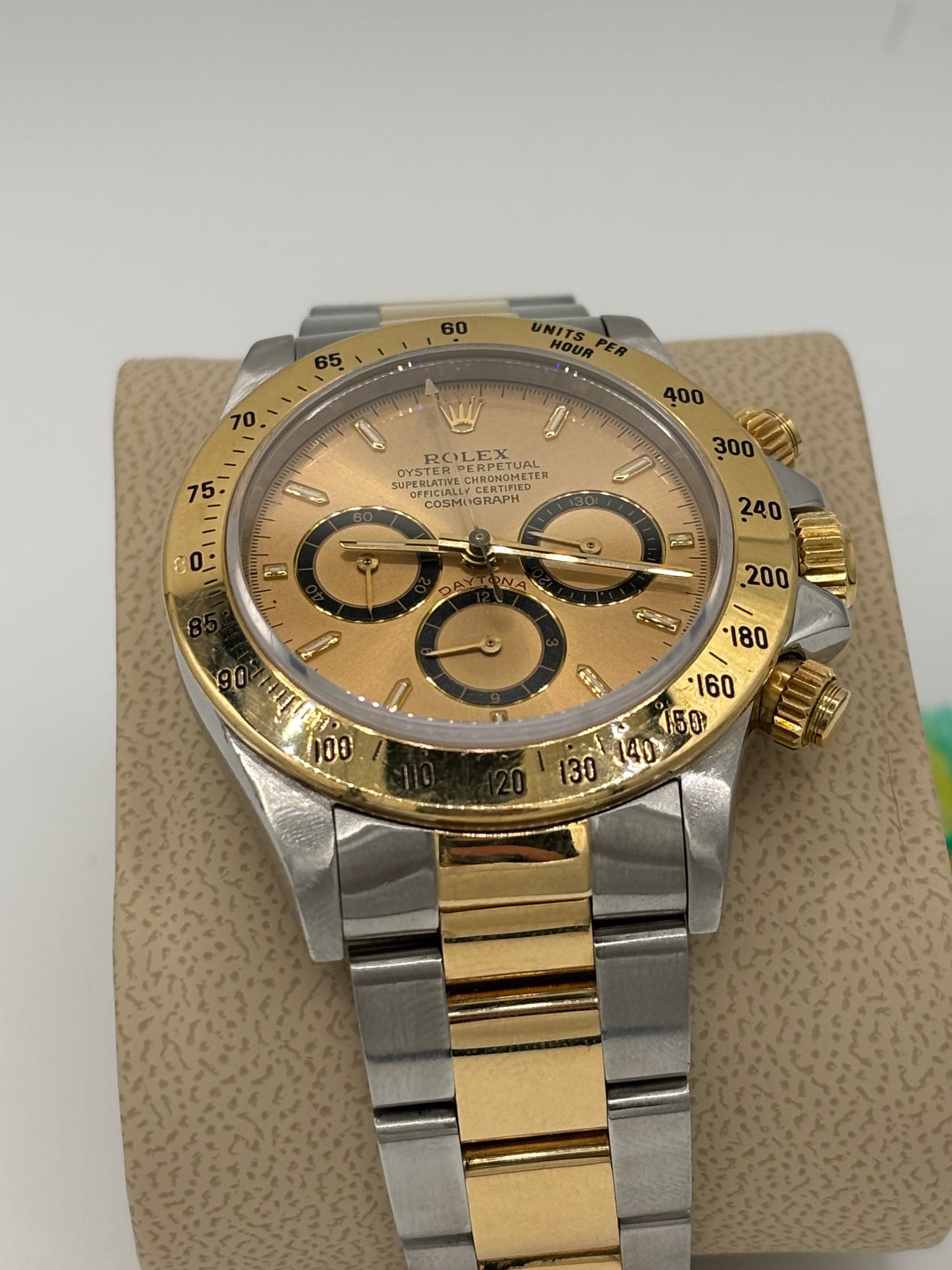PRE-OWNED- Rolex Oyster Perpetual Cosmograph Daytona