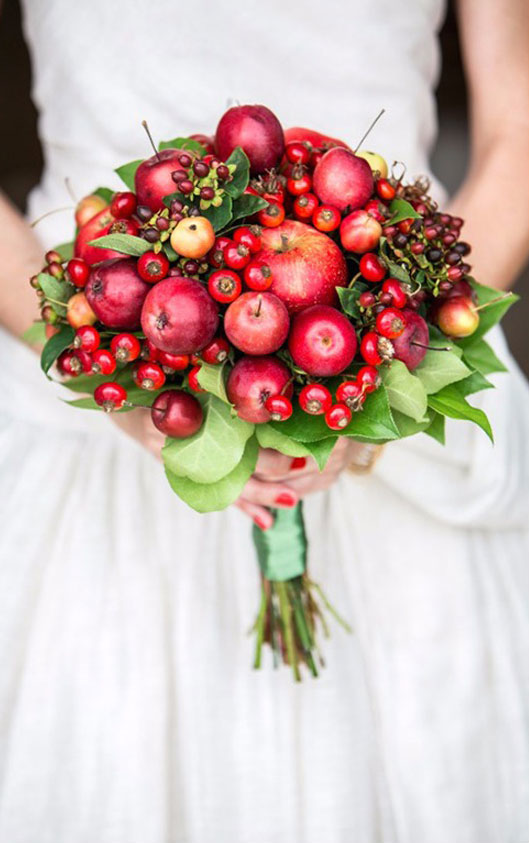 A bouquet of apples.